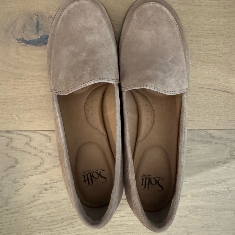 Sofft Tan Flats with Suede Material and Slip-On Design - Never worn but no box